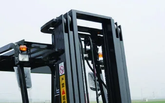 Mât renforcé du chariot élévateur électrique 2,5 tonnes